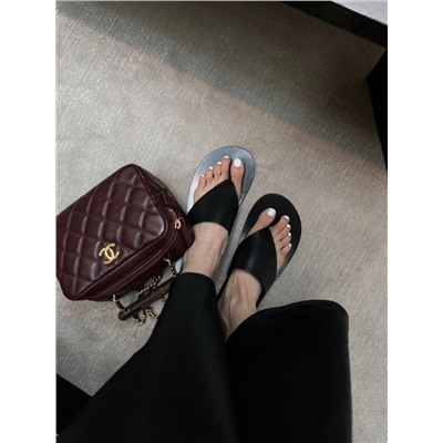 Женские шлепки через палец на плоской подошве  ЗЕ РО*У