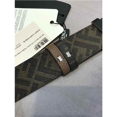 Стильный кожаный ремень   FEND*I