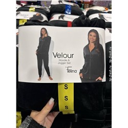 Женский костюм