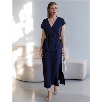 Юбка миди с разрезом скроенная по косой из плотного лиоцелла