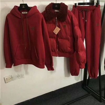 Костюм тройка