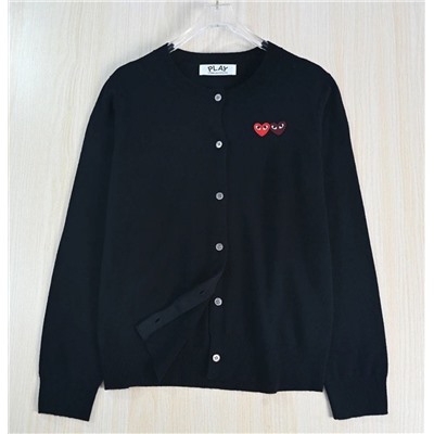 Лёгкий шерстяной кардиган с вышитым сердцем