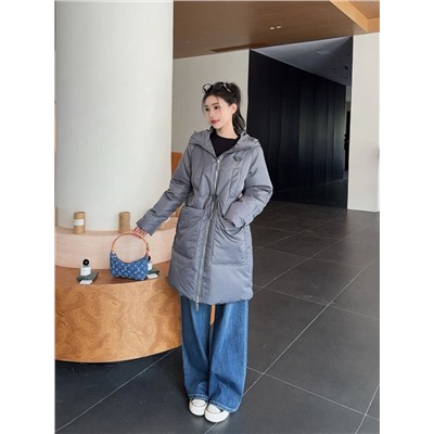 Женский пуховик   Prad*a