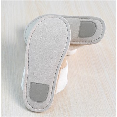 Зимние японские замшевые и бархатные теплые нескользящие домашние тапочки