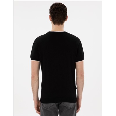 Siyah Slim Fit Bisiklet Yaka Triko Tişört