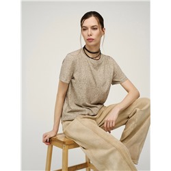 Бежевая футболка