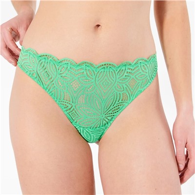 Tanga de encaje floral