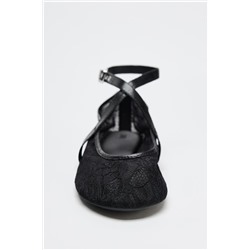 DOUBLE STRAP LACE BALLERINAS