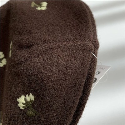 Женский вязаный комплект шапка, перчатки и шарф с вышивкой Zar*a