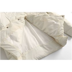 Утеплённая лёгкая куртка с воротником стойкой