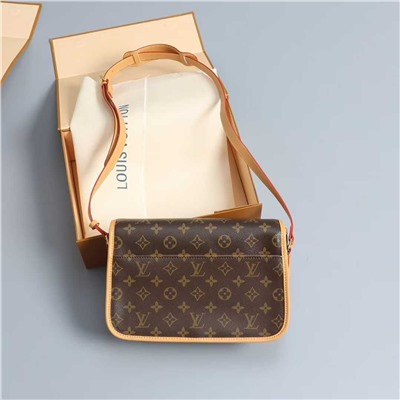 Сумка  LOUI*S VUITTO*N