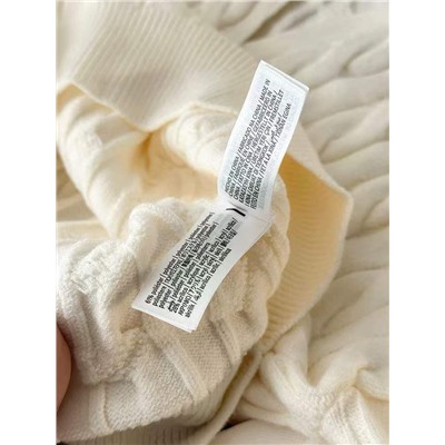 Женский пуловер с V-образным вырезом горловины  Bershk*a