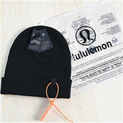 Универсальная вязаная шапка  ЛУЛУЛЕМО*Н