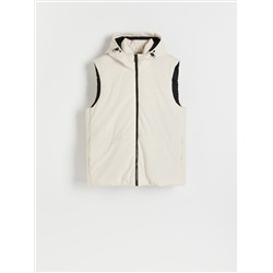 Weste mit Kapuze