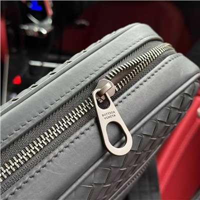 Мужская сумка-почтальон   Botteg*a Venet*a