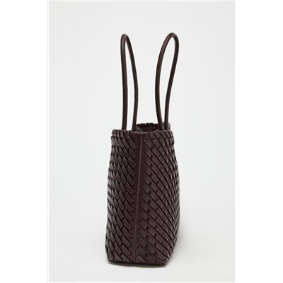 BRAIDED ELONGATED TOTE BAG