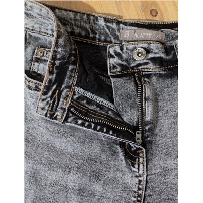 Прямые джинсы с декоративной стиркой из эластичного денима средней плотности