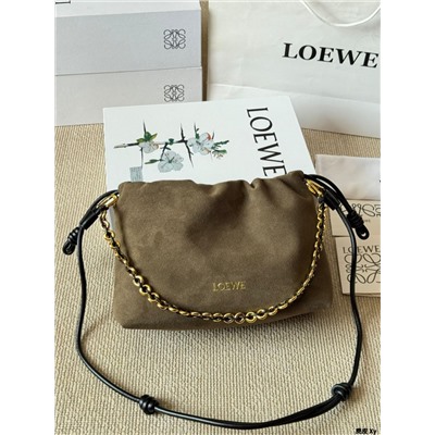 Стильная замшевая сумка  LOEW*E