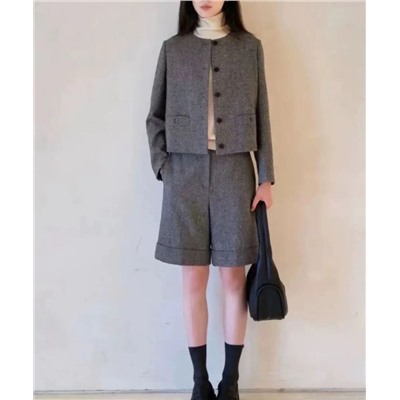 Модный деловой костюм АЙСИК*Л