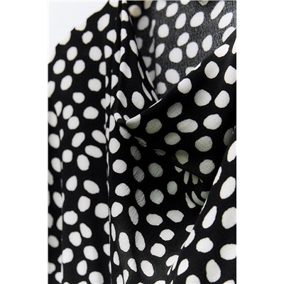 FEW ITEMS LEFT SHORT DRESS WITH A POLKA DOT PRINT