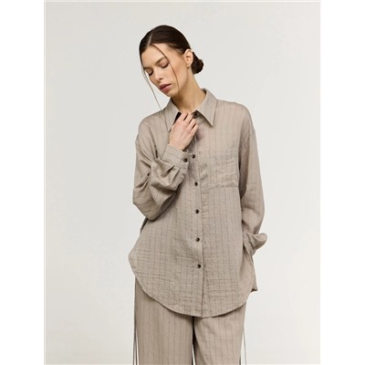 Бежевая рубашка в полоску