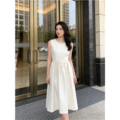 Новая модель шелковистого платья   Sel*f-portrai*t