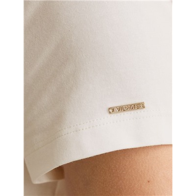 Базовая футболка из премиального хлопка с V образным вырезом