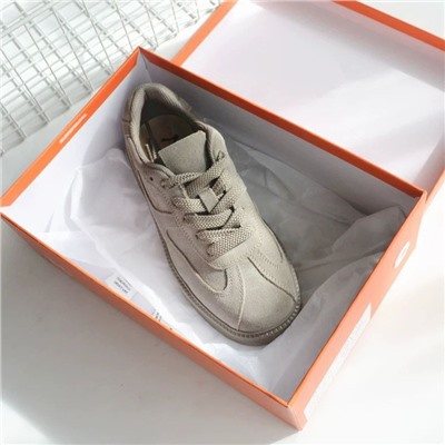 Женские замшевые кроссовки