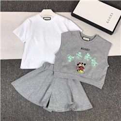 Костюм   на девочку