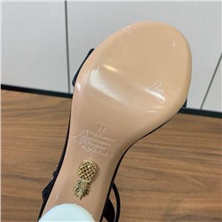 Красивые женские босоножки с акцентным каблуком🌊