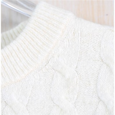 Свободный повседневный вязаный свитер