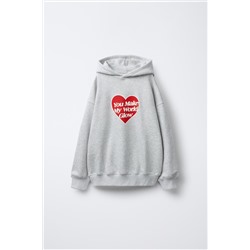 HEART PRINT SWEATSHIRT