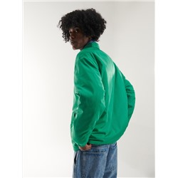 Jacke mit Druckknopfverschluss