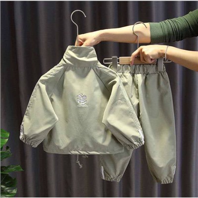 Ветровка + штаны для мальчиков