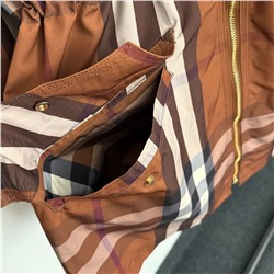 Женская куртка-ветровка в клетку контрастного цвета с капюшоном  Burberr*y