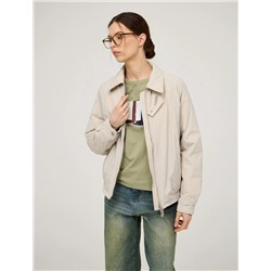 Бежевая куртка-бомбер