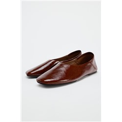 FLAT LEATHER SHOES
