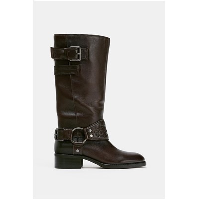 LEATHER FLAT EMBROIDERED BOOTS