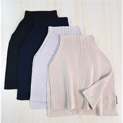 Зимний утепленный шерстяной свитер