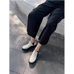 Внешняя торговля. Универсальные оригинальные кожаные демисезонные ботинки на толстой подошве в стиле Martin. The Ro*w.