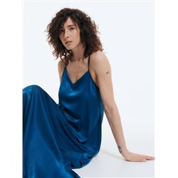 Kleid mit hohem Viskoseanteil