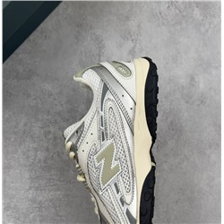 New Balance 204L