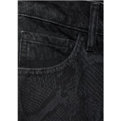 Jeans efecto serpiente