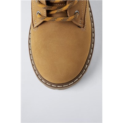 LEATHER MOUNTAIN BOOTS