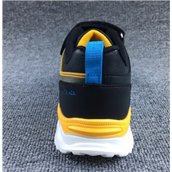 Кроссовки для мальчиков и девочек