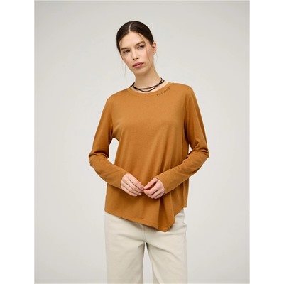 Янтарный джемпер с асимметричным низом