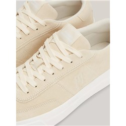 Tommy Hilfiger TH Logo Suede Low-Top Sneaker
