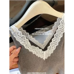 Топ с фиксированной чашкой из кружева