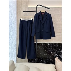 Костюм люкс