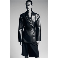 BLAZER EFECTO PIEL ENTALLADA